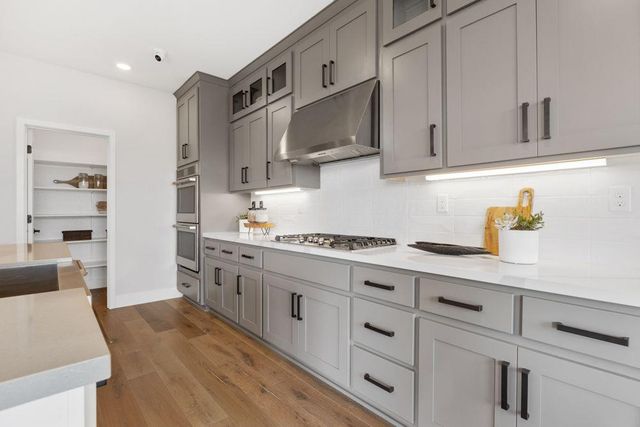 8427 Kyler Rd, Elk Grove, CA 95757