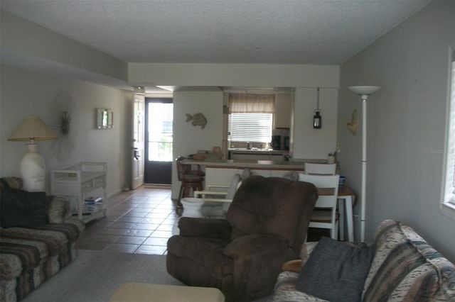 10540 77TH TERRACE 210, Seminole, FL 33772
