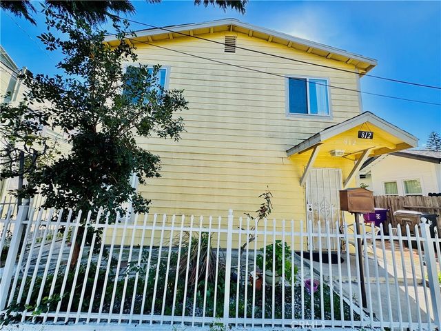 812 E 8th Street, Long Beach, CA 90813