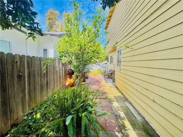 812 E 8th Street, Long Beach, CA 90813