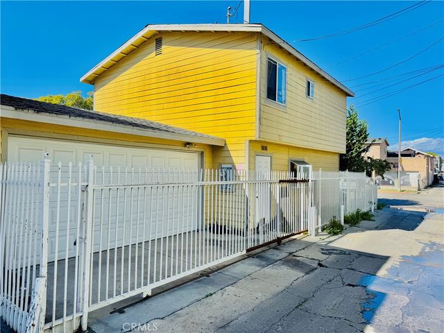 812 E 8th Street, Long Beach, CA 90813