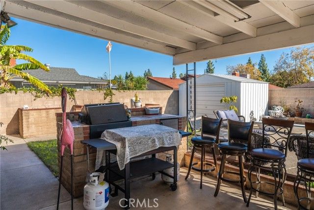 839 S Aspen, Bloomington, CA 92316