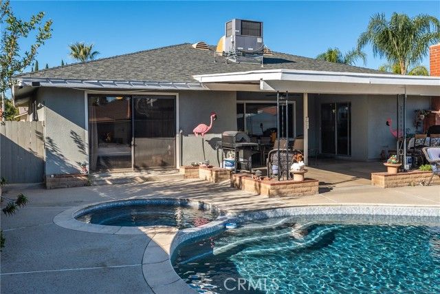 839 S Aspen, Bloomington, CA 92316