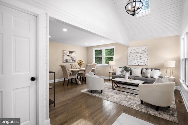 219 BERGEN AVE, Voorhees, NJ 08043