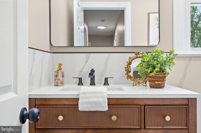 219 BERGEN AVE, Voorhees, NJ 08043