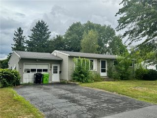 119 Ontario Place, Salina, NY 13088