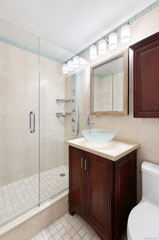 112-01 Queens Boulevard 21B, Forest Hills, NY 11375