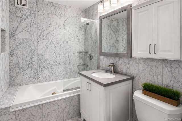 112-01 Queens Boulevard 21B, Forest Hills, NY 11375