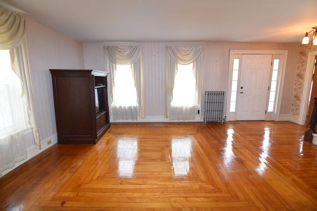 569 Buck Hill Road, Arlington, VT 05250