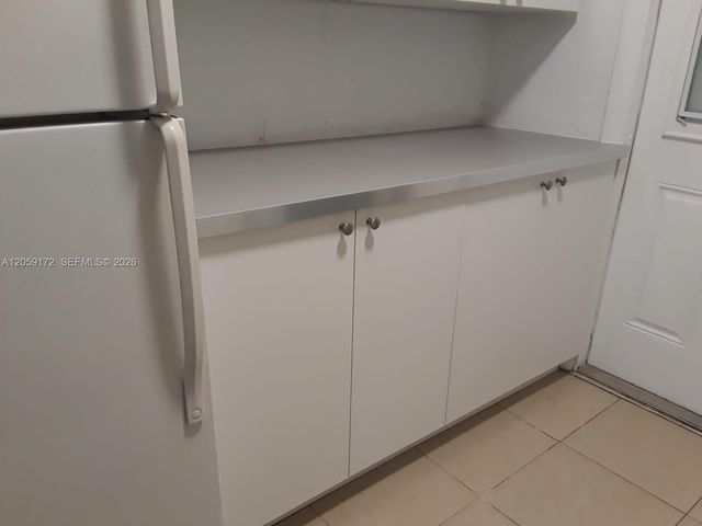 5647 Hayes St A, Hollywood, FL 33021
