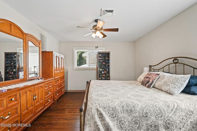 218 Fort De France Avenue, Toms River, NJ 08757