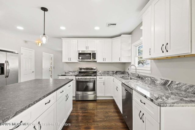 218 Fort De France Avenue, Toms River, NJ 08757