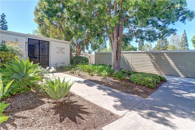 537 VIA ESTRADA C, Laguna Woods, CA 92637