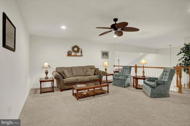 708 GLADSTONE COURT, Mechanicsburg, PA 17055