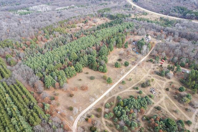 N1408 3rd Lane, Coloma, WI 54930