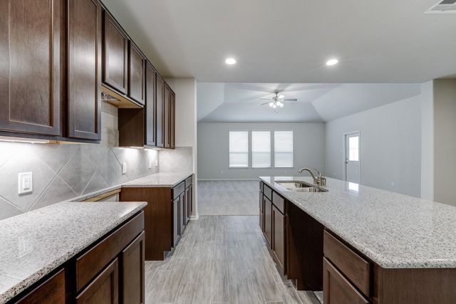 951 Willowick Bay Drive, Houston, TX 77090