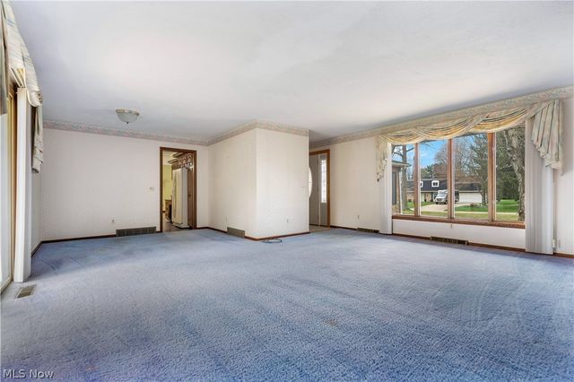 210 Cypress Avenue, Louisville, OH 44641