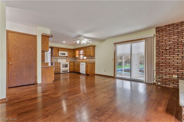 210 Cypress Avenue, Louisville, OH 44641