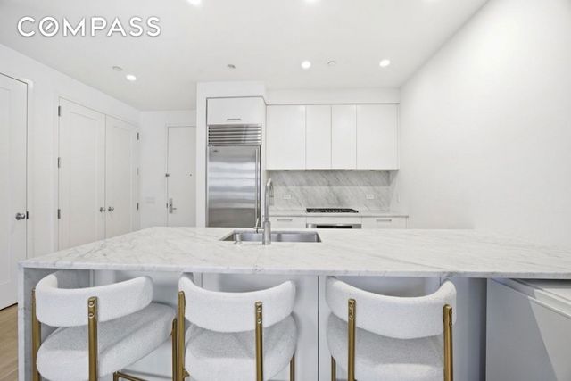 71 Nassau St Apt 13C, New York City, NY 10038