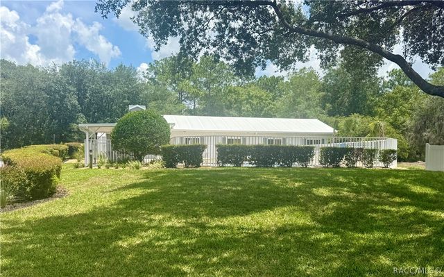 162 W Romany Loop, Beverly Hills, FL 34465