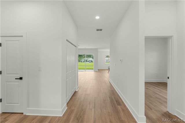 162 W Romany Loop, Beverly Hills, FL 34465