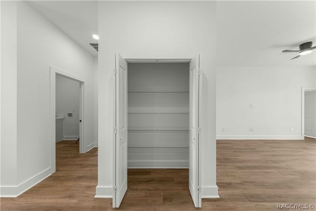 162 W Romany Loop, Beverly Hills, FL 34465