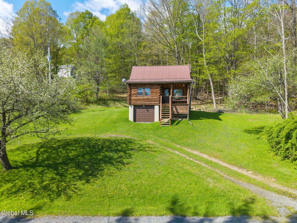 105 Patent Lane, Middleburgh, NY 12157