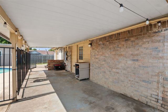 7200 Astoria Court, Watauga, TX 76148