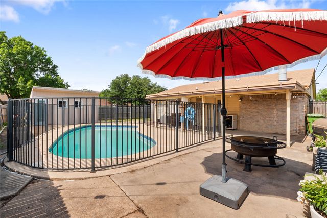 7200 Astoria Court, Watauga, TX 76148