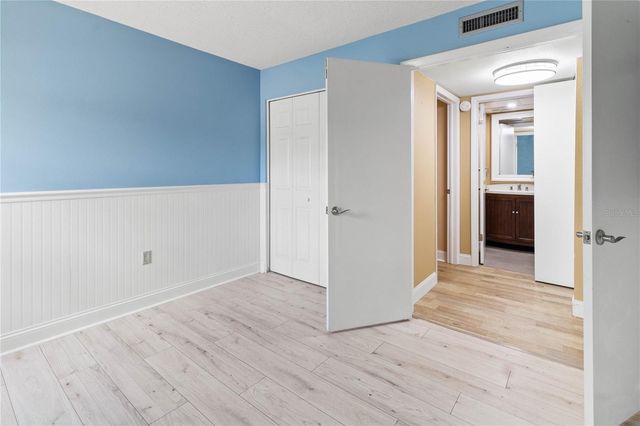 2025 SYLVESTER ROAD N202, Lakeland, FL 33803