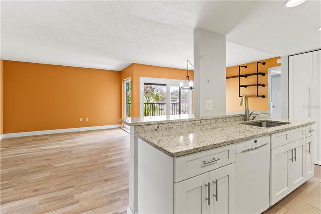 2025 SYLVESTER ROAD N202, Lakeland, FL 33803