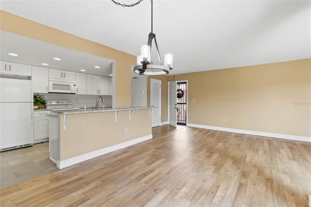 2025 SYLVESTER ROAD N202, Lakeland, FL 33803