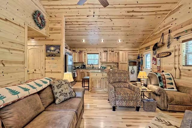 29 Carrolls Ridge, Murphy, NC 28906