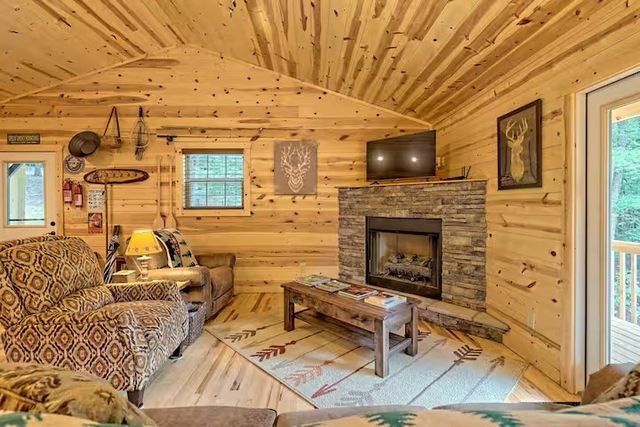29 Carrolls Ridge, Murphy, NC 28906