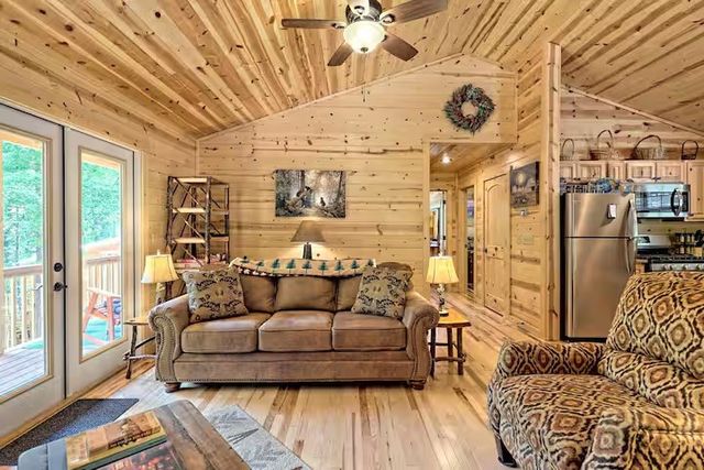 29 Carrolls Ridge, Murphy, NC 28906