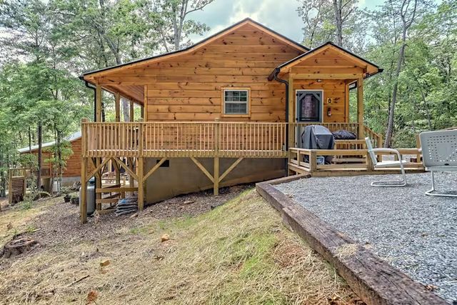 29 Carrolls Ridge, Murphy, NC 28906