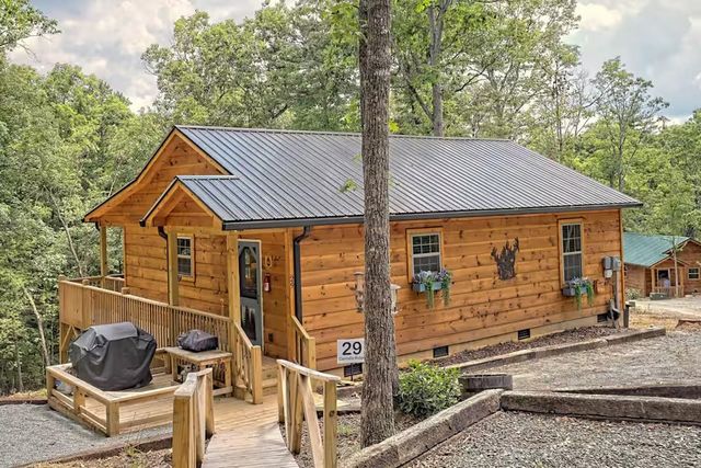 29 Carrolls Ridge, Murphy, NC 28906