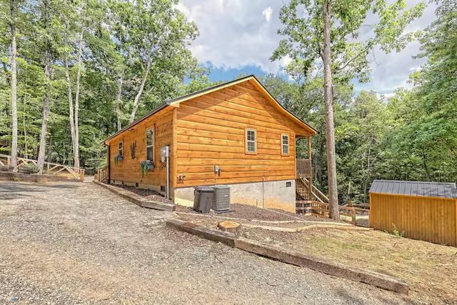29 Carrolls Ridge, Murphy, NC 28906