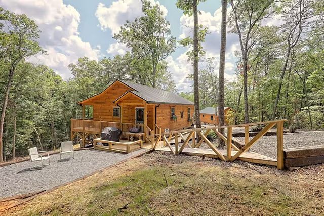 29 Carrolls Ridge, Murphy, NC 28906
