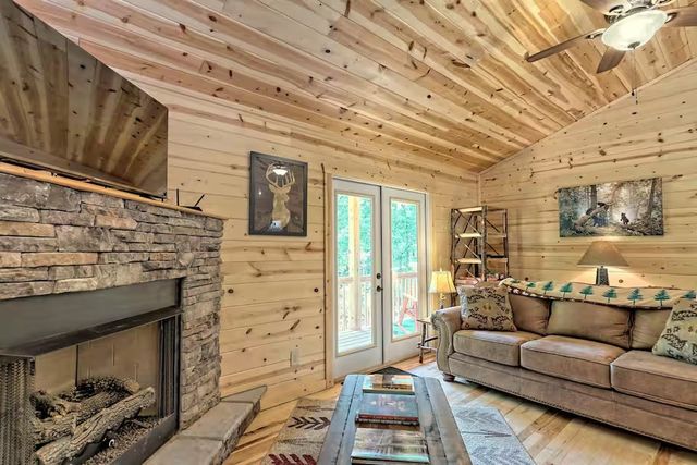29 Carrolls Ridge, Murphy, NC 28906