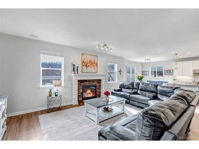 7232 Oasis Dr, Castle Rock, CO 80108