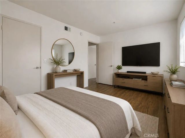 4511 Murietta Avenue 8, Sherman Oaks, CA 91423