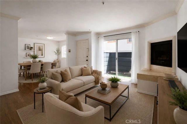 4511 Murietta Avenue 8, Sherman Oaks, CA 91423
