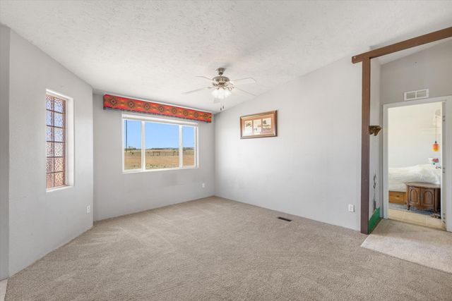 81 Nugent Road, Edgewood, NM 87015