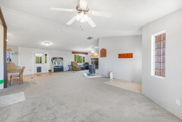 81 Nugent Road, Edgewood, NM 87015