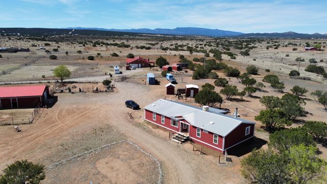 81 Nugent Road, Edgewood, NM 87015
