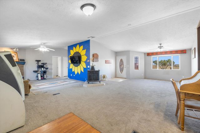 81 Nugent Road, Edgewood, NM 87015