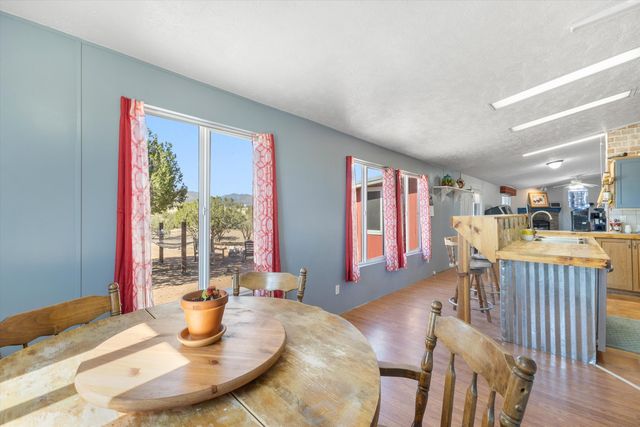 81 Nugent Road, Edgewood, NM 87015