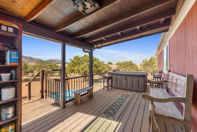 81 Nugent Road, Edgewood, NM 87015