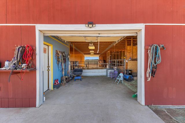 81 Nugent Road, Edgewood, NM 87015